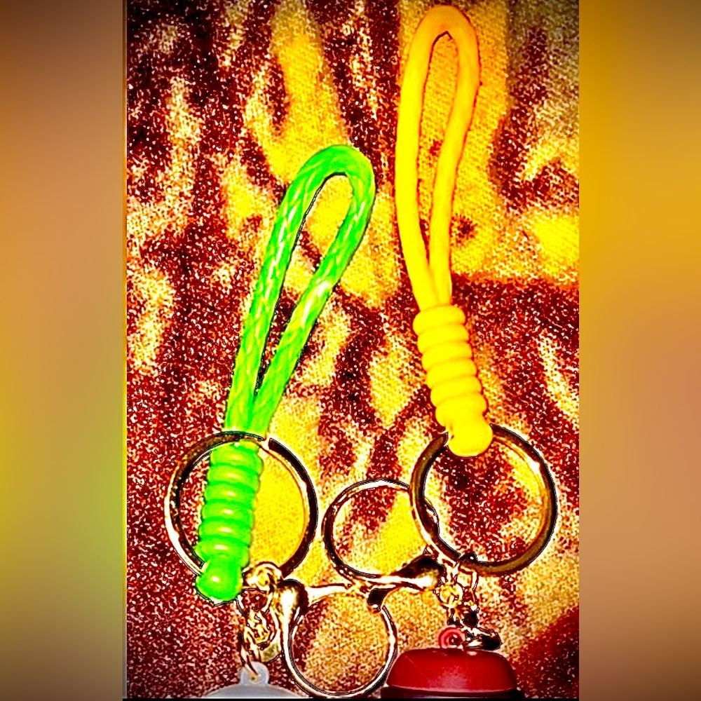 New Disney ToyStory Amine Style KeyChains Buzz & woody  Bundle. - Picture 4 of 14
